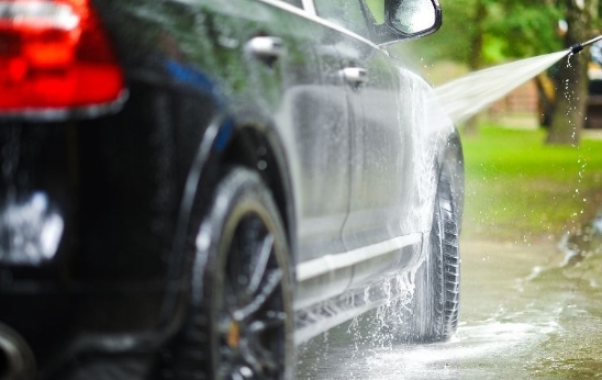 Cara Mencuci Mobil Yang Benar Agar Mengkilap
